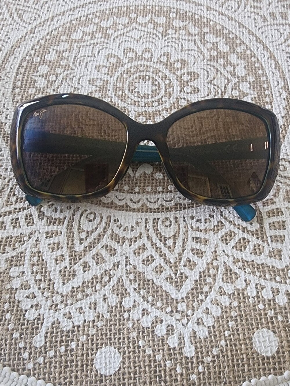 Maui Jim Women’s Tortoise Frame Sunglasses with Brown Gradient Lenses